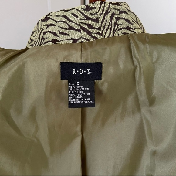 Women’s Green & Black Zebra Print Blazer Size 12 Single Breast R.Q.T - Picture 6 of 7